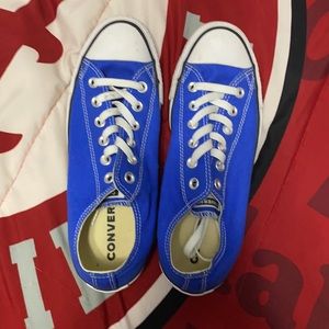 Size 9 Converse